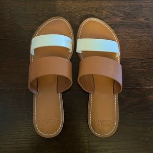 Abercrombie Faux Leather Sandals Size 7/8